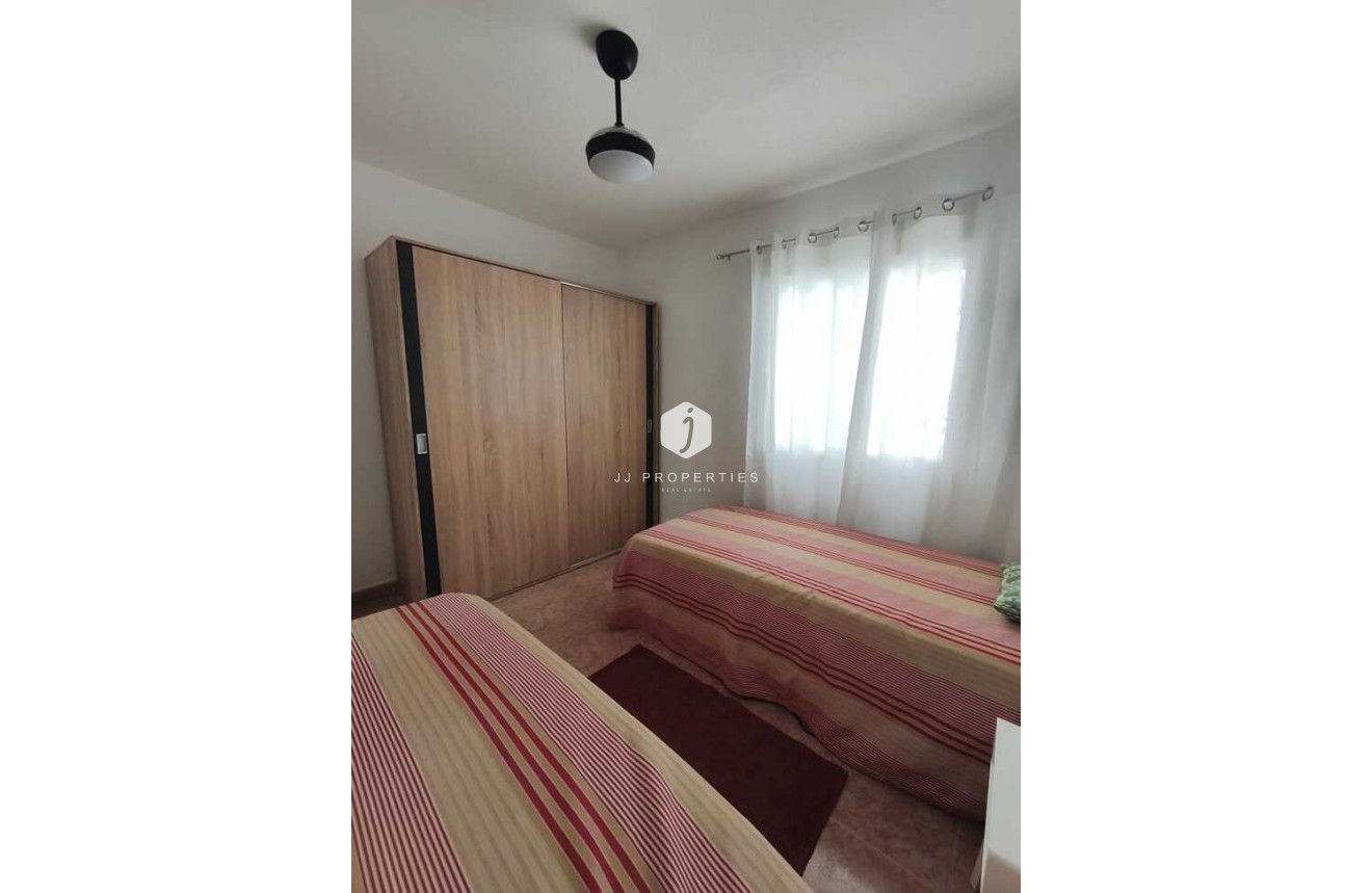 Aus zweiter Hand - Penthouse -
Torrevieja - PARQUE DE LAS NACIONES