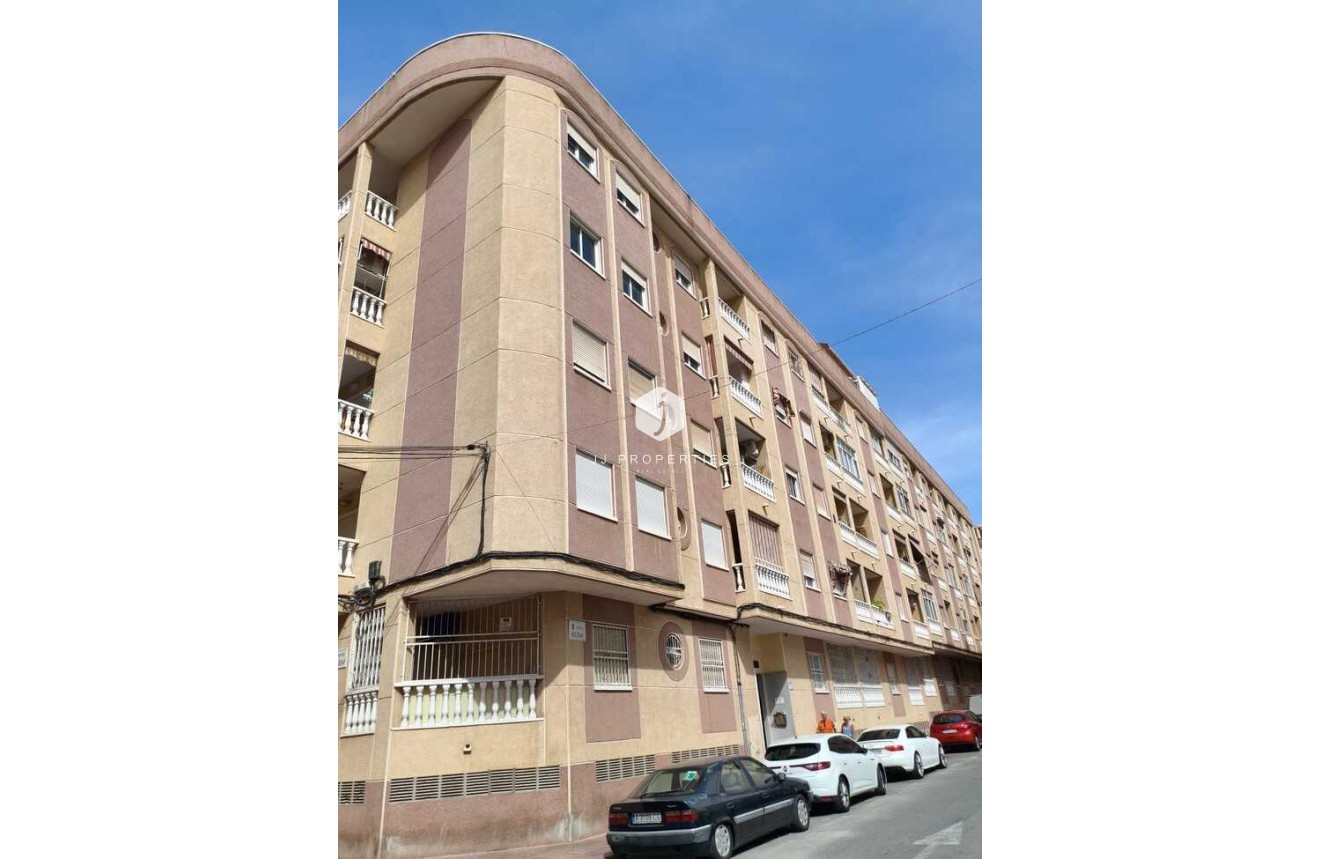 Aus zweiter Hand - Penthouse -
Torrevieja - PARQUE DE LAS NACIONES
