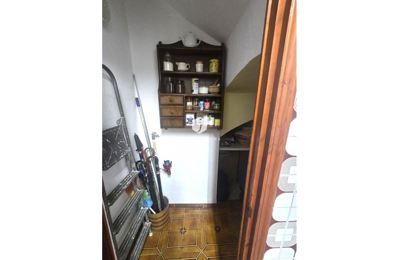 Tweedehands - duplex -
Torrevieja - Habaneras