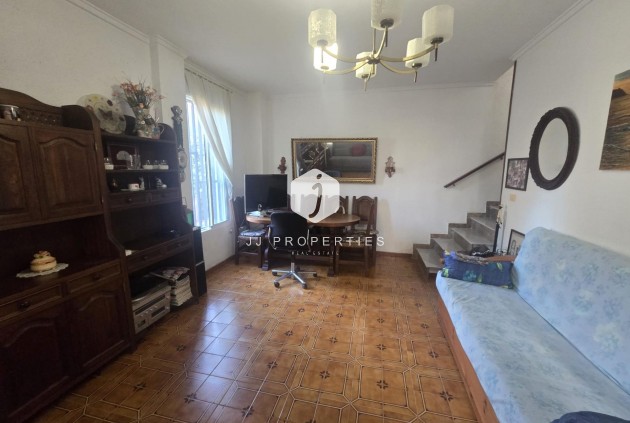 Tweedehands - duplex -
Torrevieja - Habaneras