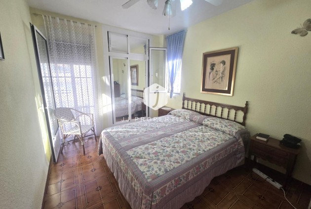 Tweedehands - duplex -
Torrevieja - Habaneras