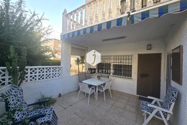 Tweedehands - duplex -
Torrevieja - Habaneras