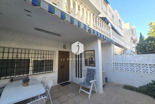 Tweedehands - duplex -
Torrevieja - Habaneras