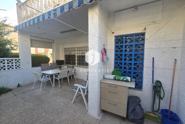 Tweedehands - duplex -
Torrevieja - Habaneras