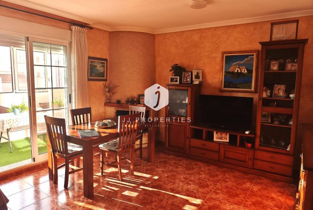 Resale - Apartment / flat -
Torrevieja - Centro