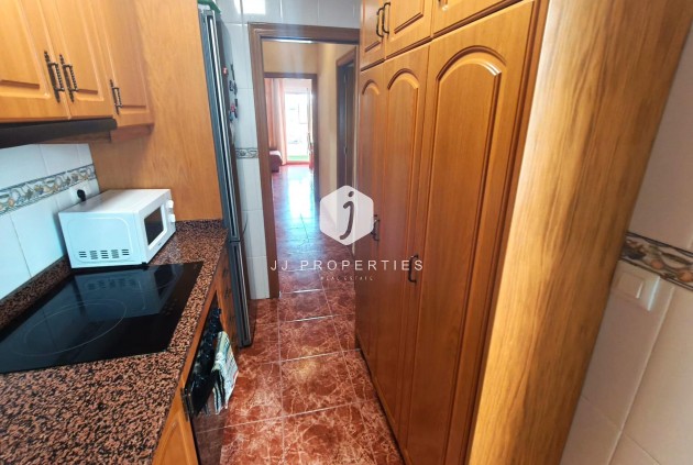 Resale - Apartment / flat -
Torrevieja - Centro