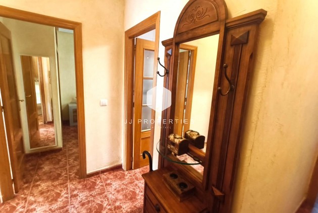 Resale - Apartment / flat -
Torrevieja - Centro