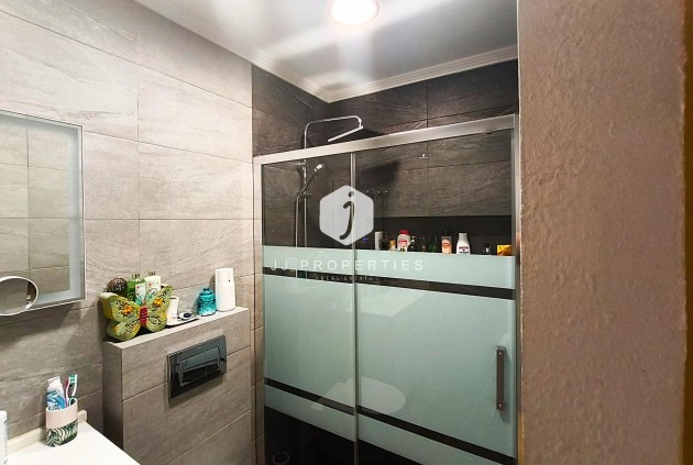 Resale - Apartment / flat -
Torrevieja - Centro