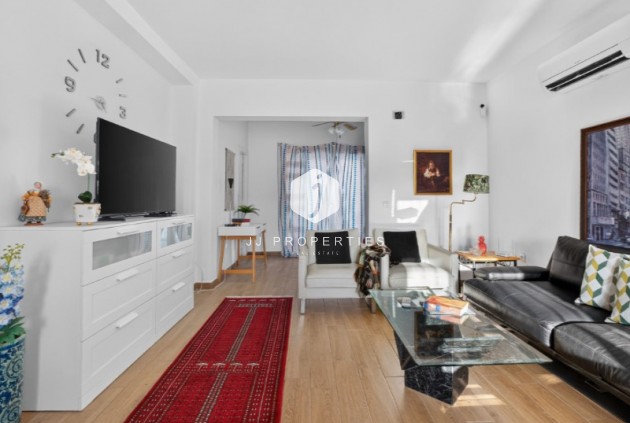 Resale - Villa -
Torrevieja - Costa Blanca