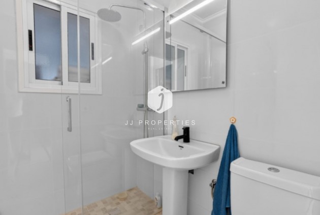 Resale - Villa -
Torrevieja - Costa Blanca