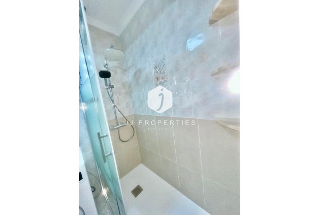 D'occasion - Appartement -
Torrevieja - Estacion de autobuses