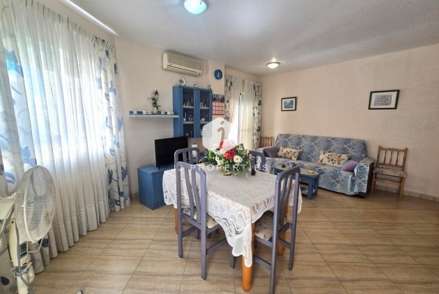 Tweedehands - Appartement / flat -
Torrevieja - Playa del Cura