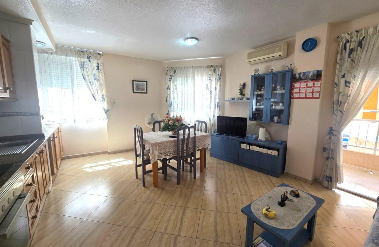 Tweedehands - Appartement / flat -
Torrevieja - Playa del Cura