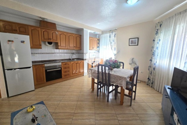 Tweedehands - Appartement / flat -
Torrevieja - Playa del Cura