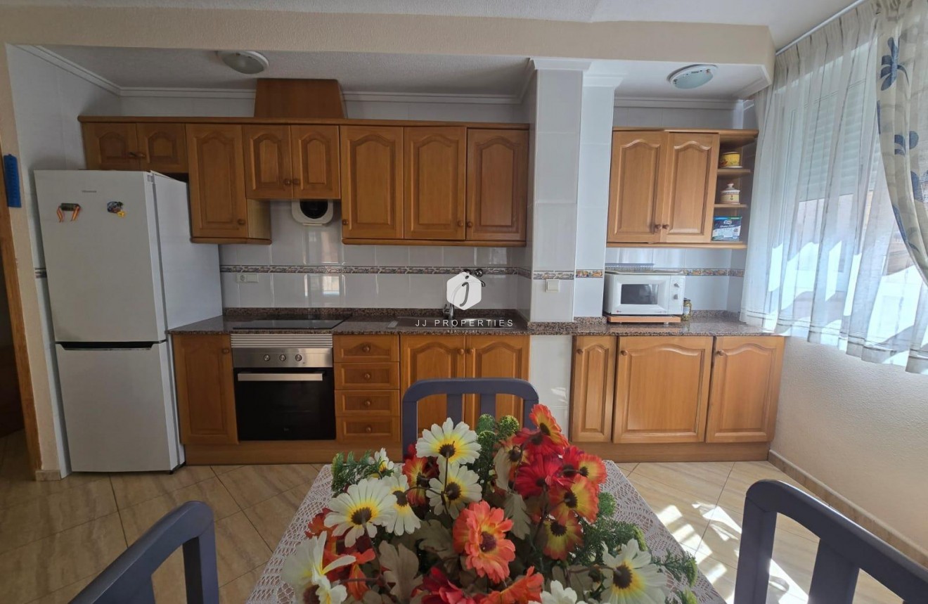 Tweedehands - Appartement / flat -
Torrevieja - Playa del Cura