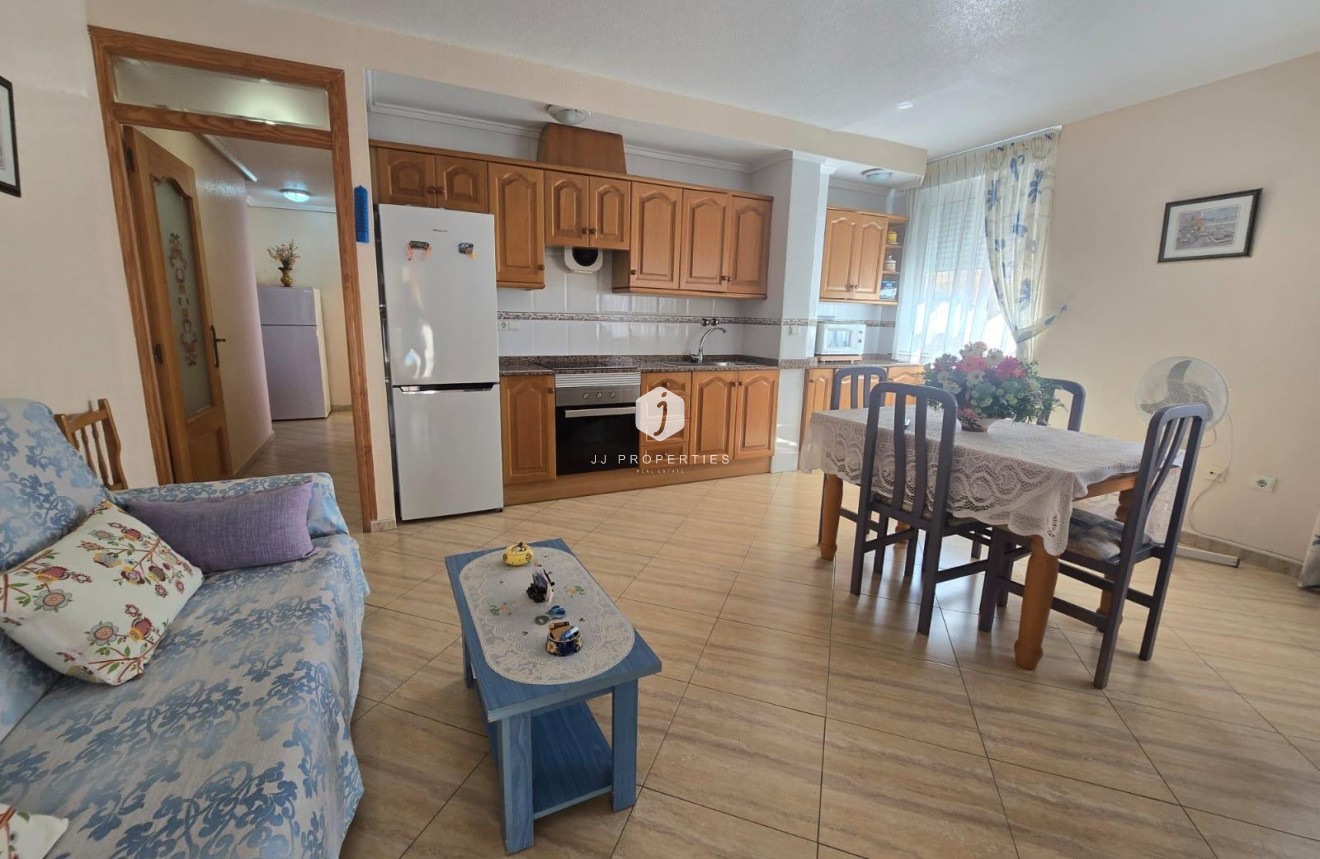 Tweedehands - Appartement / flat -
Torrevieja - Playa del Cura