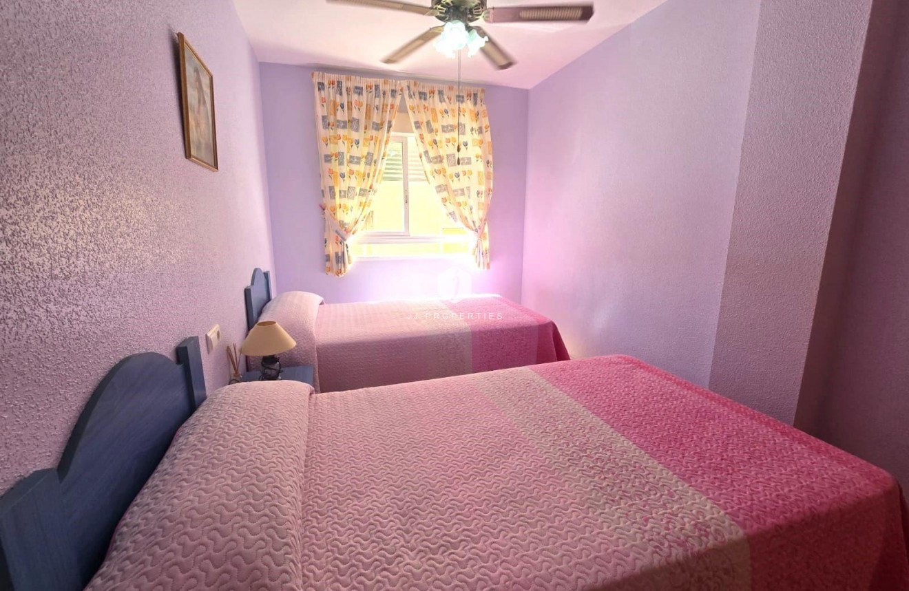 Tweedehands - Appartement / flat -
Torrevieja - Playa del Cura