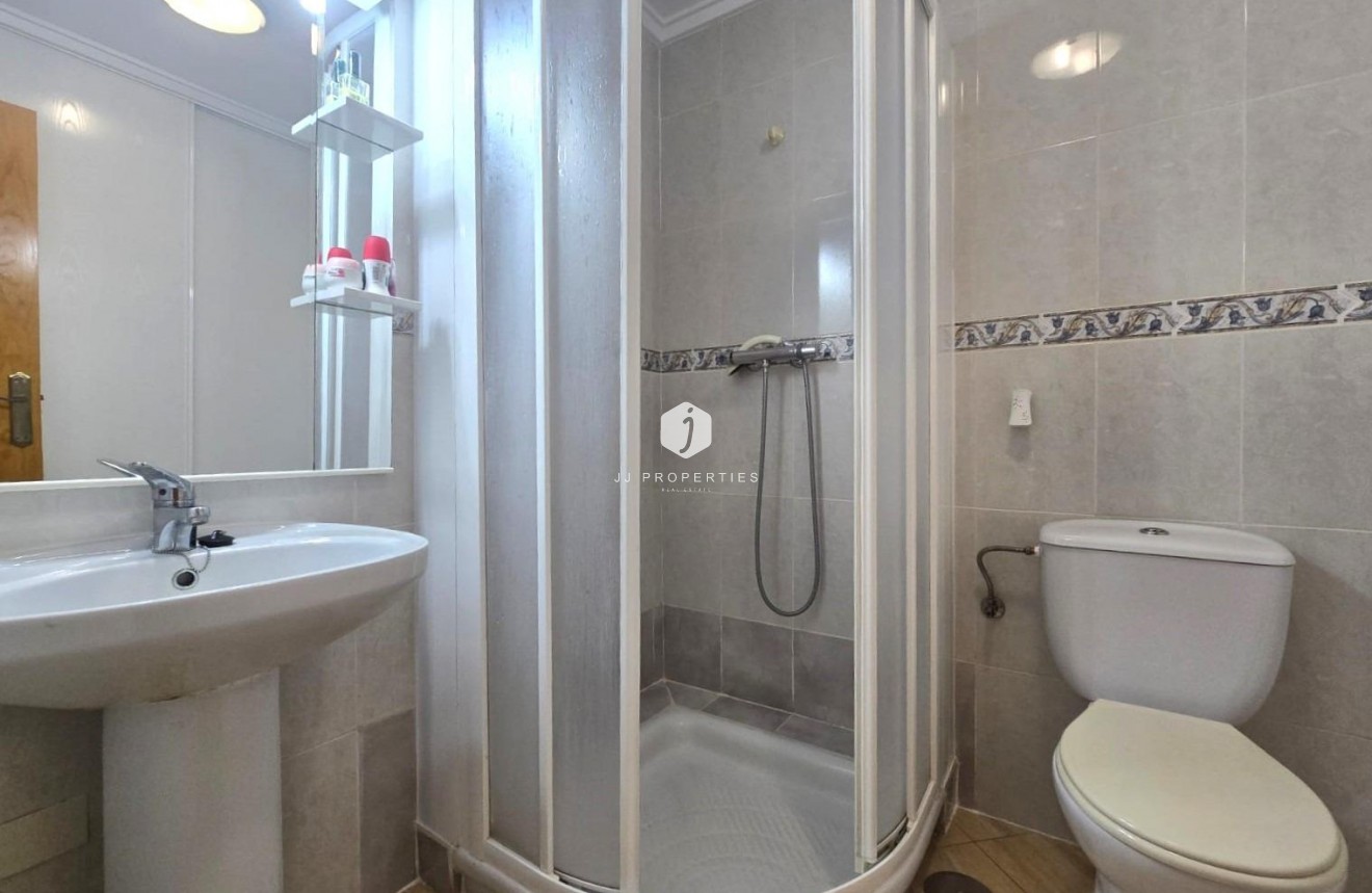 Tweedehands - Appartement / flat -
Torrevieja - Playa del Cura