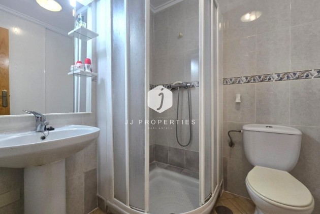 Tweedehands - Appartement / flat -
Torrevieja - Playa del Cura