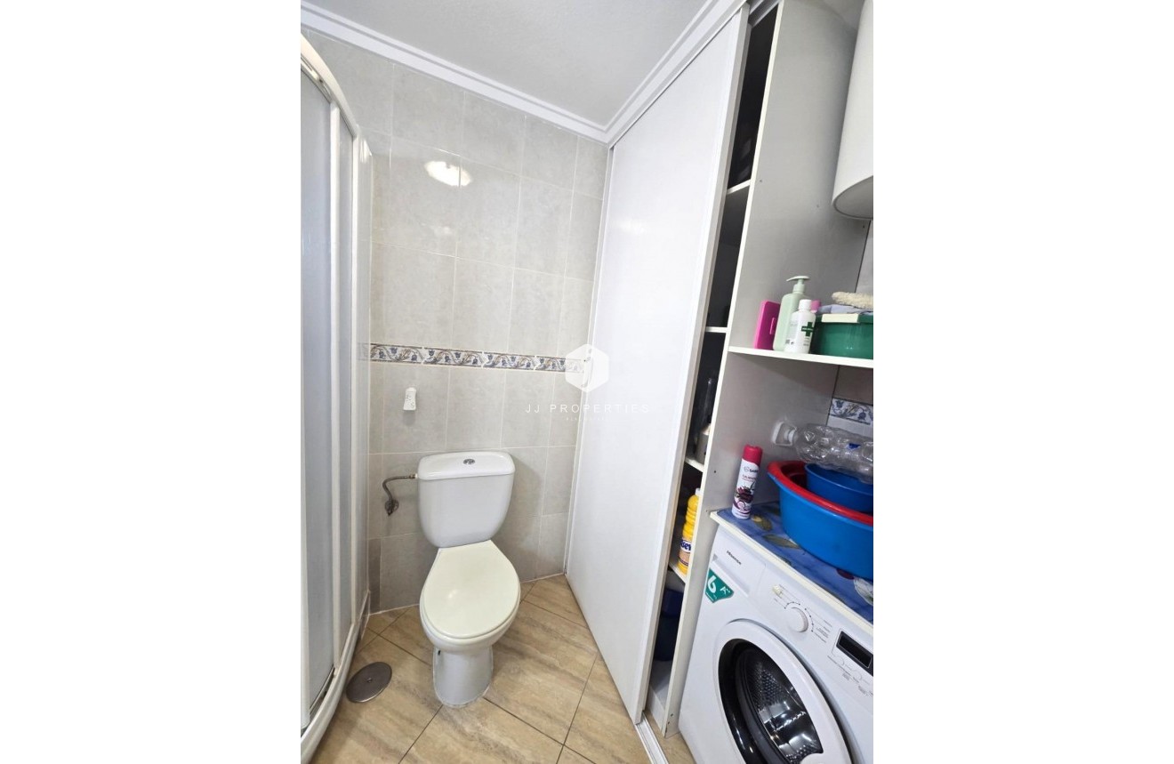 Tweedehands - Appartement / flat -
Torrevieja - Playa del Cura