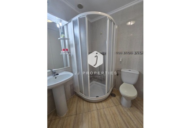 Tweedehands - Appartement / flat -
Torrevieja - Playa del Cura
