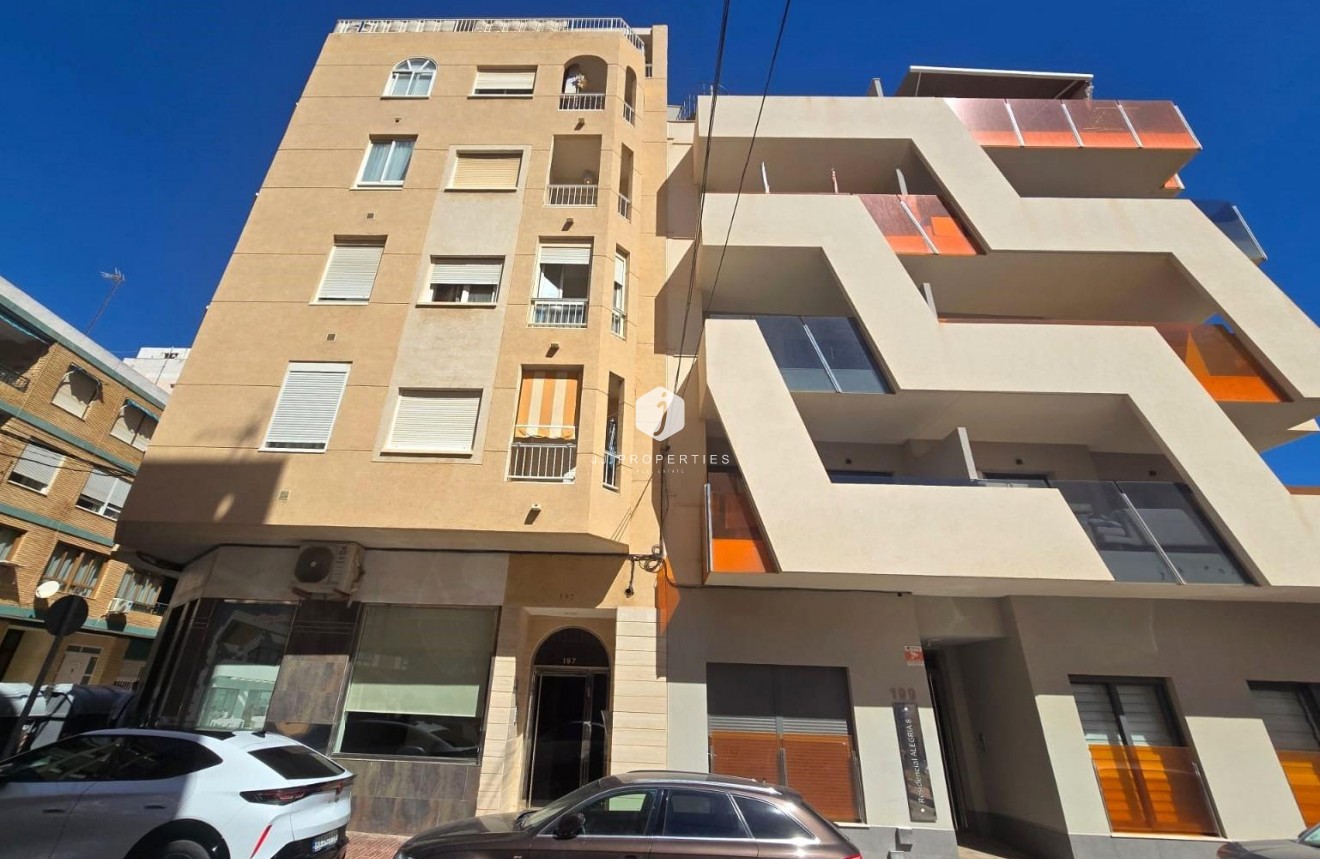 Tweedehands - Appartement / flat -
Torrevieja - Playa del Cura