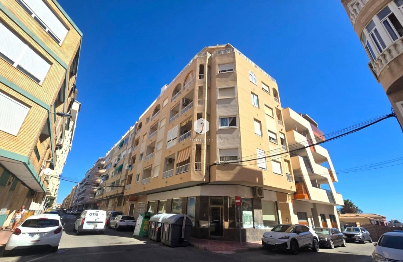 Tweedehands - Appartement / flat -
Torrevieja - Playa del Cura