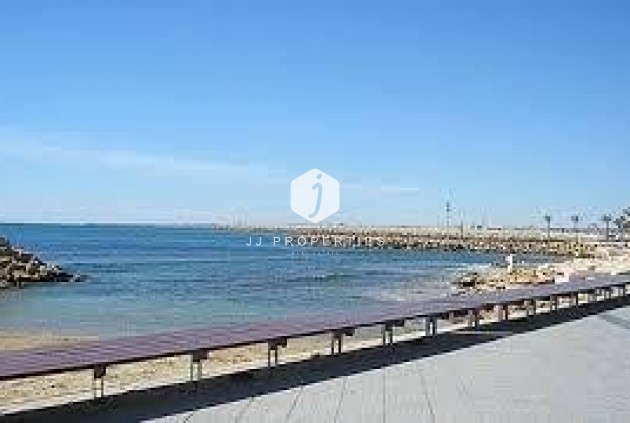 Tweedehands - Appartement / flat -
Torrevieja - Playa del Cura