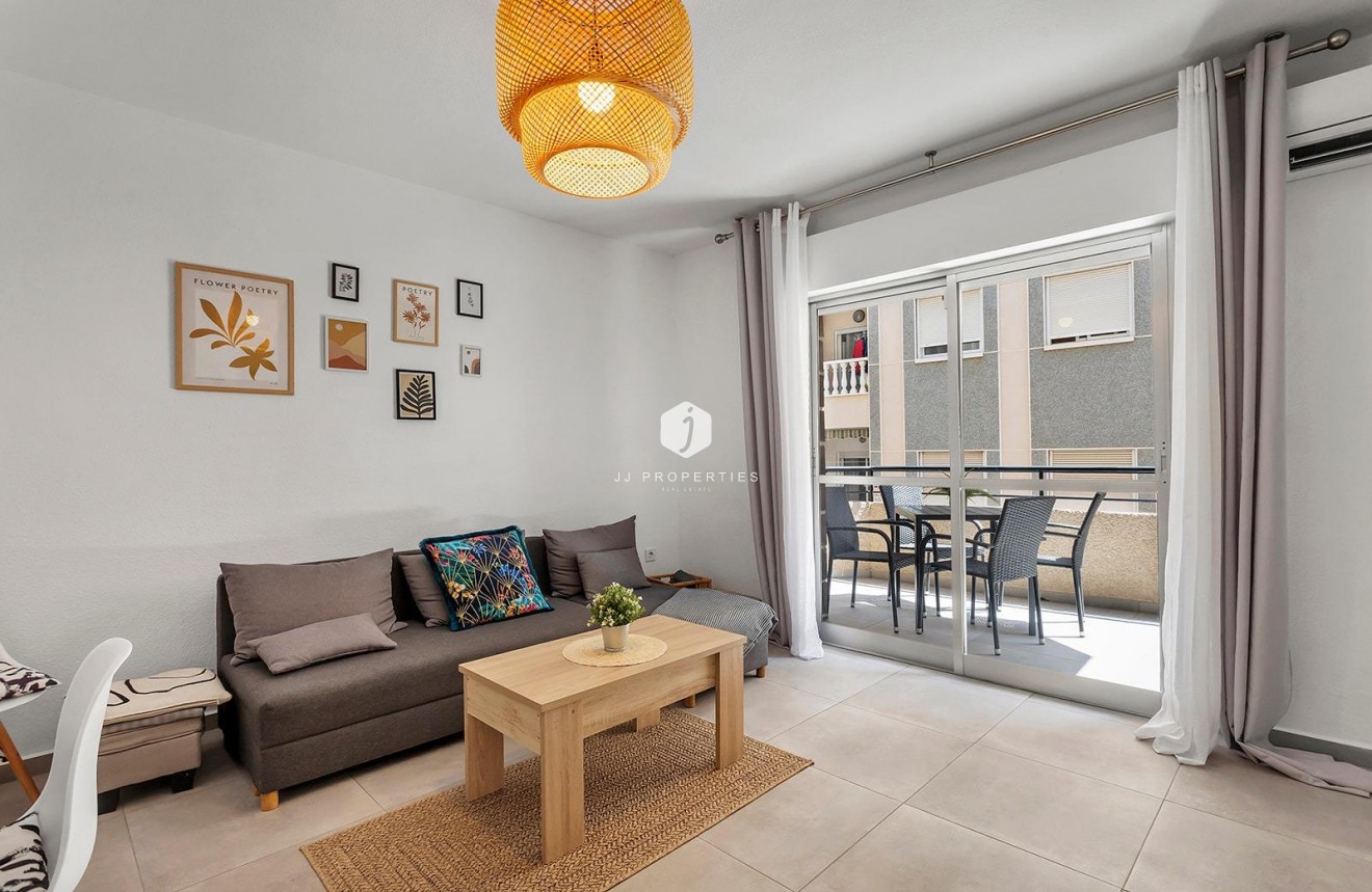 Aus zweiter Hand - Wohnung -
Torrevieja - Playa de los Locos