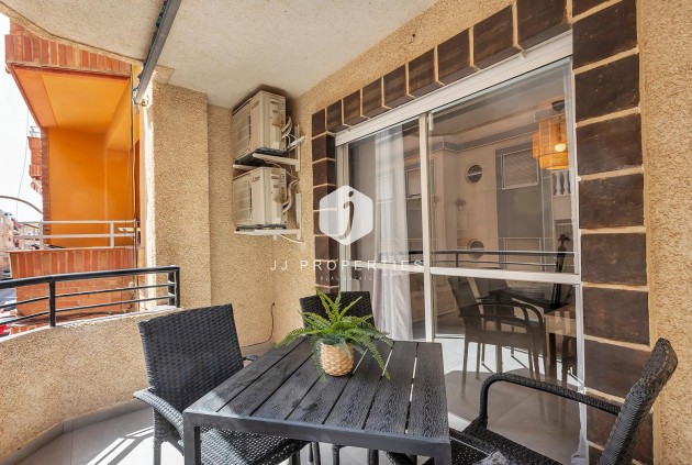 Aus zweiter Hand - Wohnung -
Torrevieja - Playa de los Locos