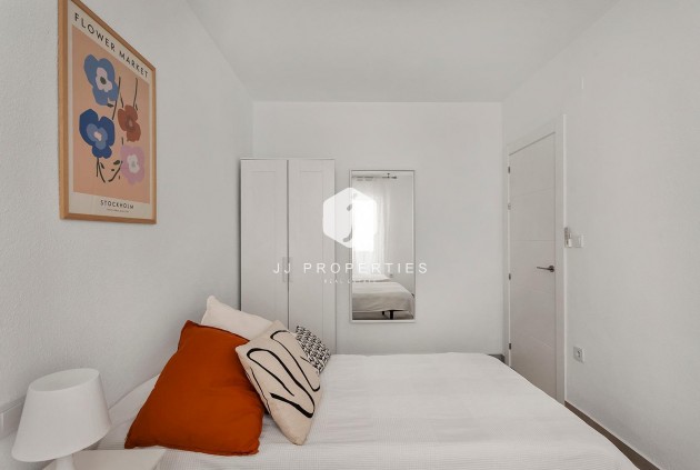 Aus zweiter Hand - Wohnung -
Torrevieja - Playa de los Locos