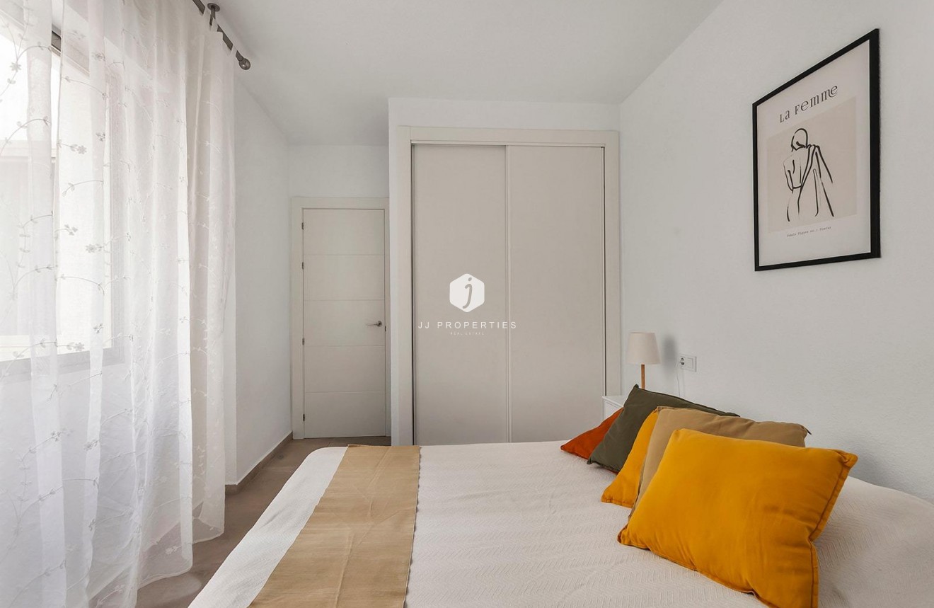 Aus zweiter Hand - Wohnung -
Torrevieja - Playa de los Locos