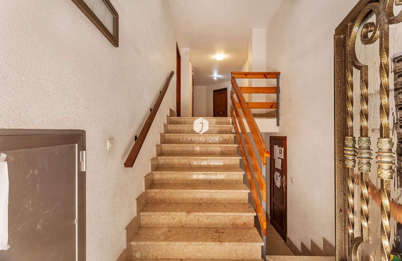 Aus zweiter Hand - Wohnung -
Torrevieja - Playa de los Locos