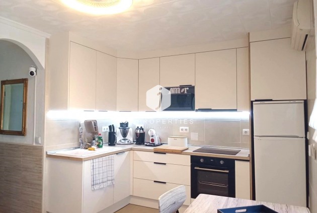 Resale - Bungalow -
Torrevieja - Torretas