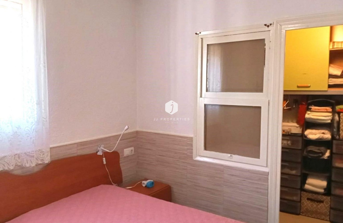 Resale - Bungalow -
Torrevieja - Torretas