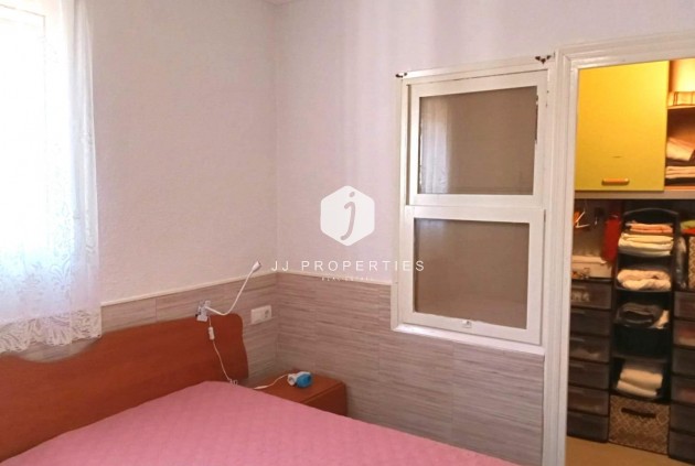 Resale - Bungalow -
Torrevieja - Torretas