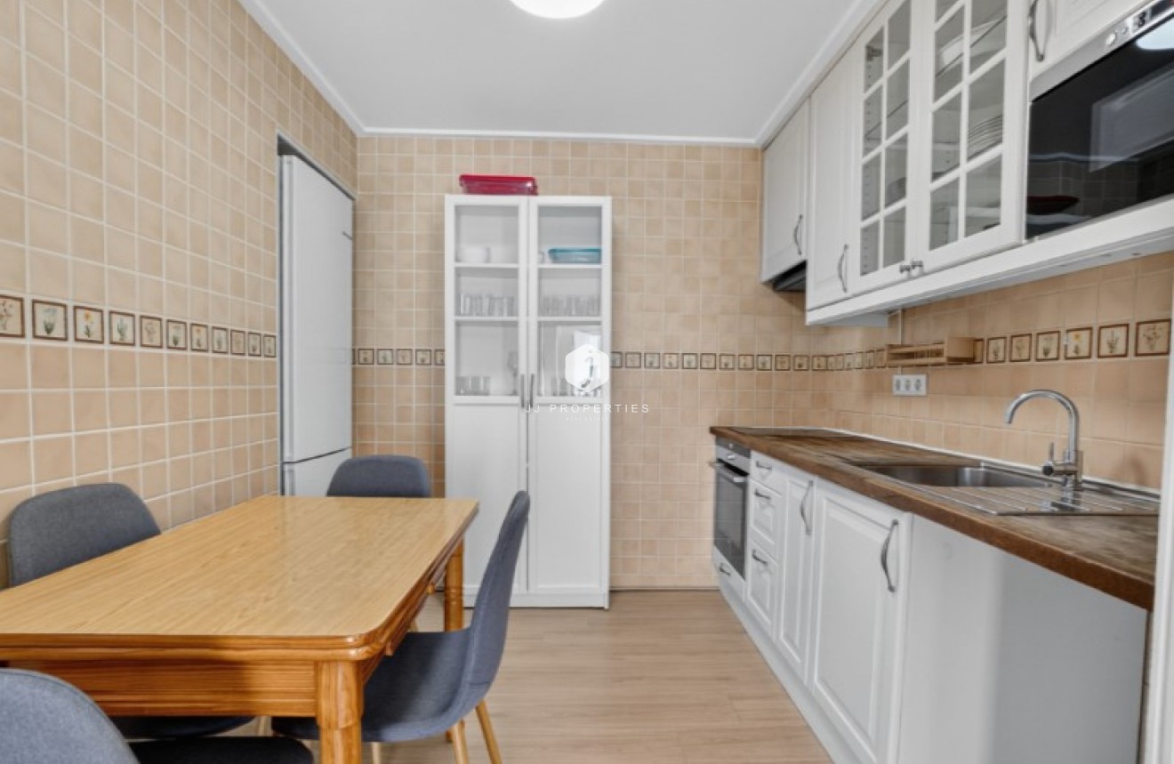 D'occasion - Chalet -
Torrevieja - Costa Blanca