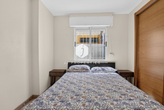 D'occasion - Chalet -
Torrevieja - Costa Blanca