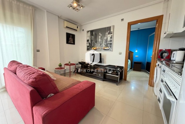 Aus zweiter Hand - Penthouse -
Torrevieja - Centro