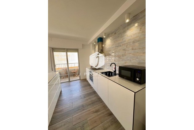 Tweedehands - Appartement / flat -
Torrevieja - Costa Blanca