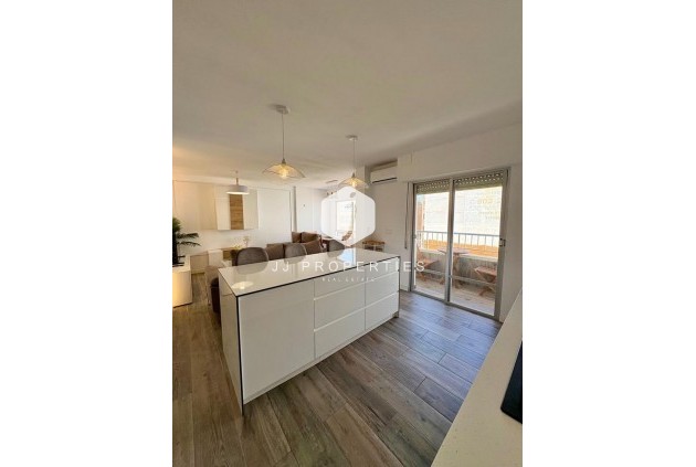 Tweedehands - Appartement / flat -
Torrevieja - Costa Blanca