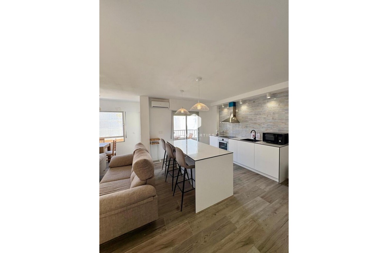 Tweedehands - Appartement / flat -
Torrevieja - Costa Blanca