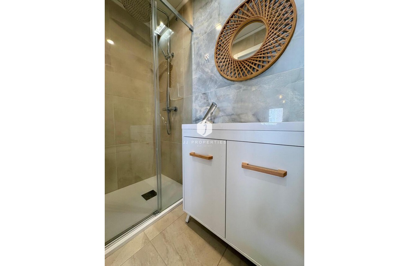 Tweedehands - Appartement / flat -
Torrevieja - Costa Blanca