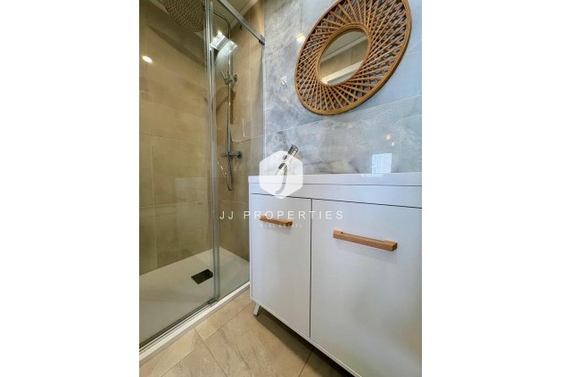 Tweedehands - Appartement / flat -
Torrevieja - Costa Blanca