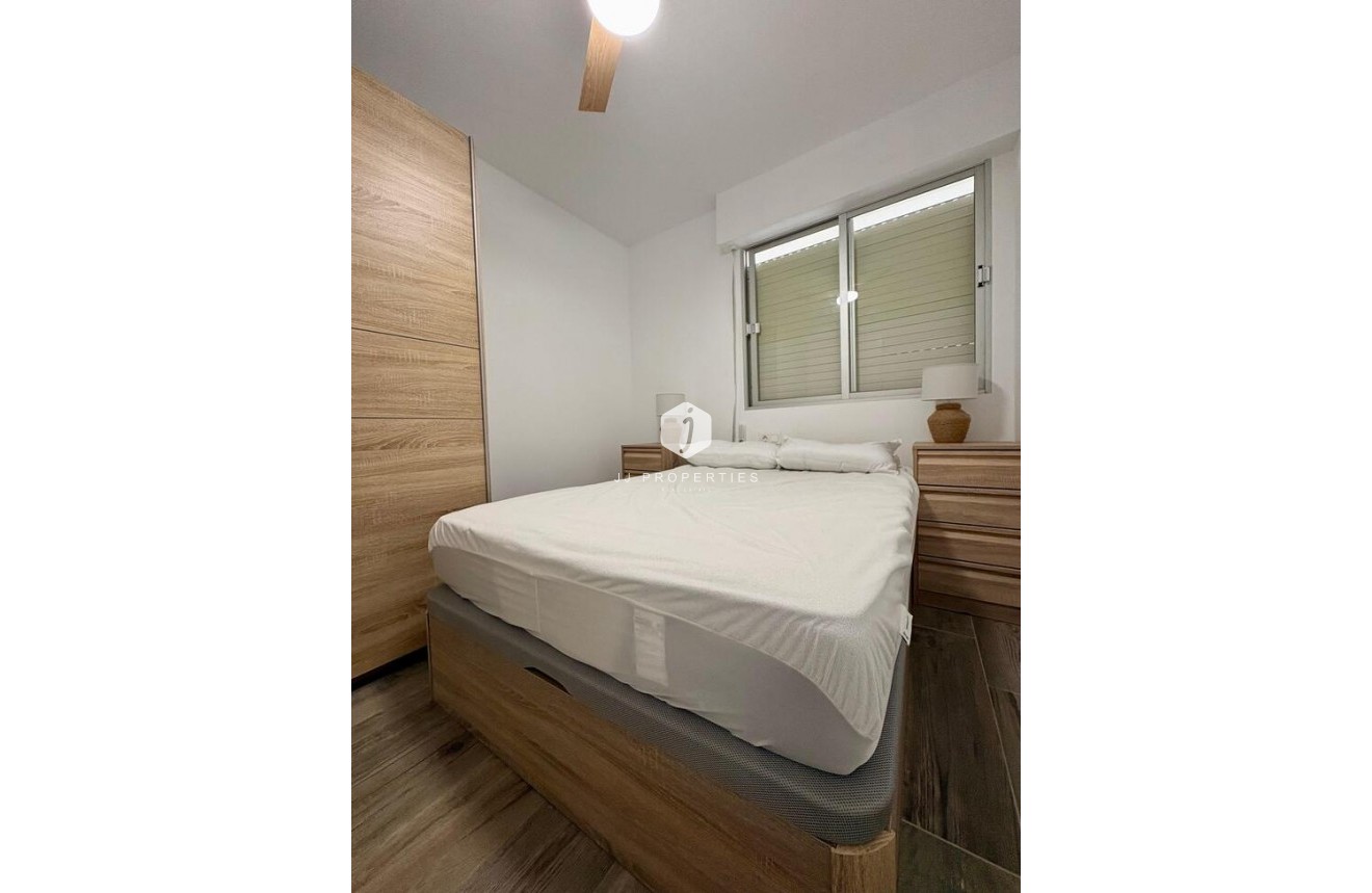 Tweedehands - Appartement / flat -
Torrevieja - Costa Blanca
