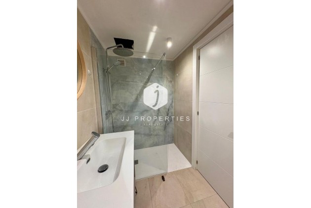 Tweedehands - Appartement / flat -
Torrevieja - Costa Blanca