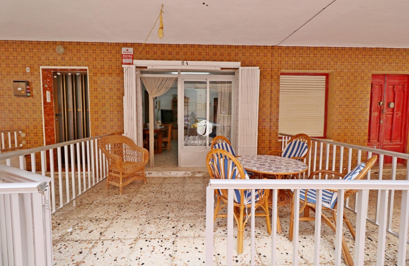 Z drugiej ręki - Mieszkanie w bloku -
Torrevieja - La Mata Pueblo