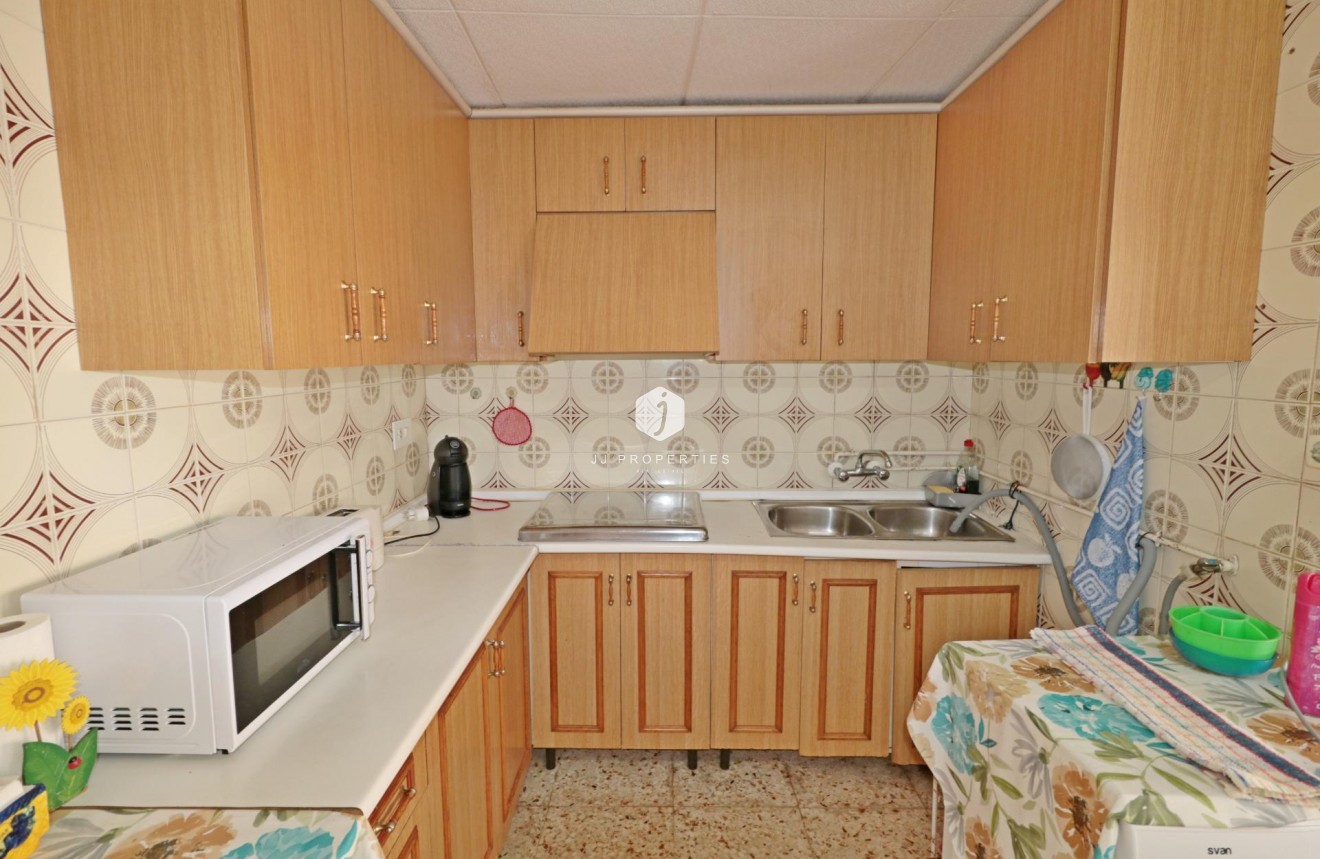 Z drugiej ręki - Mieszkanie w bloku -
Torrevieja - La Mata Pueblo