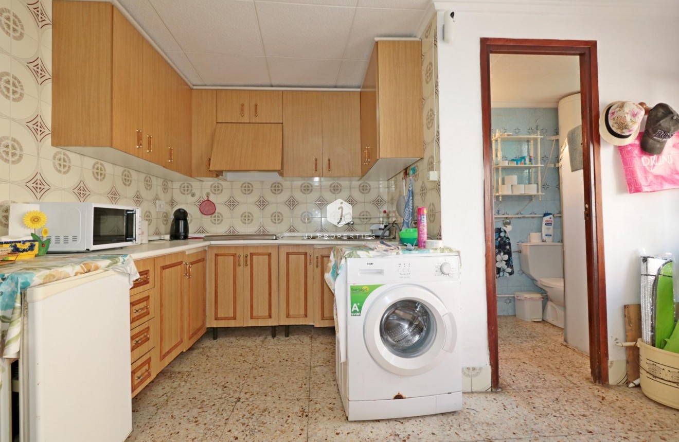 Z drugiej ręki - Mieszkanie w bloku -
Torrevieja - La Mata Pueblo