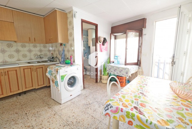 Z drugiej ręki - Mieszkanie w bloku -
Torrevieja - La Mata Pueblo